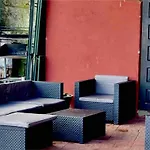 Entero Con Piscina Y Jardin. Feriehus *