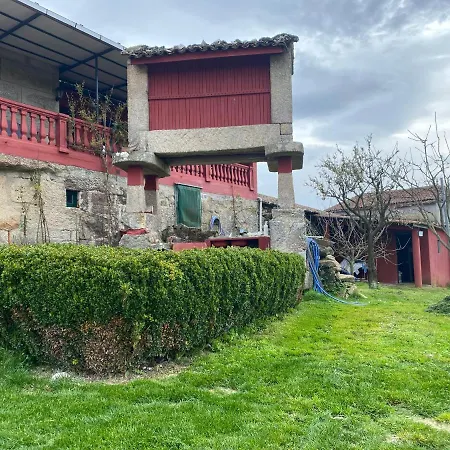 Holiday home Entero Con Piscina Y Jardin. Ourense