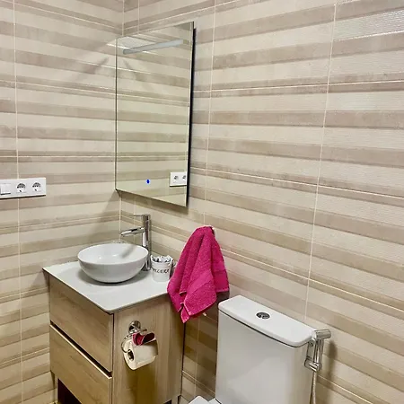 Feriehus Entero Con Piscina Y Jardin.