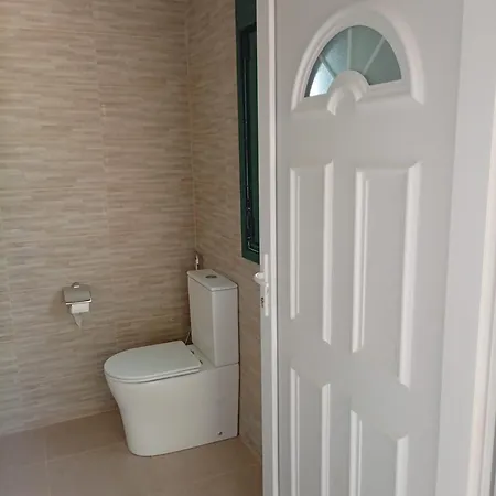 Feriehus Entero Con Piscina Y Jardin. *