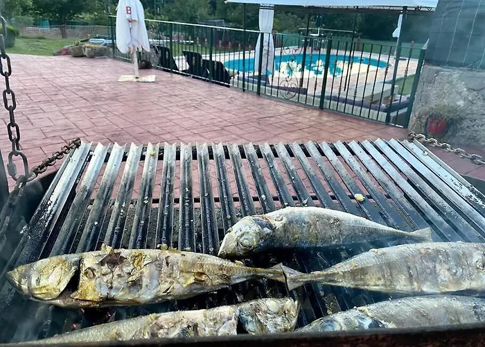 Сasa de vacaciones Entero Con Piscina Y Jardin.