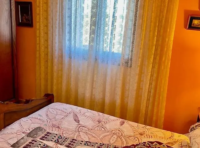 Entero Con Piscina Y Jardin. Сasa de vacaciones Ourense