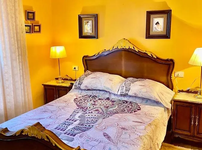 Entero Con Piscina Y Jardin. Сasa de vacaciones Ourense