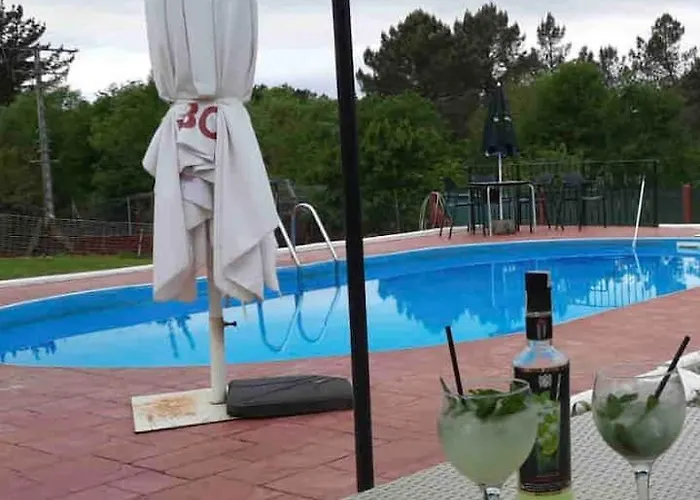 Entero Con Piscina Y Jardin. Сasa de vacaciones Ourense