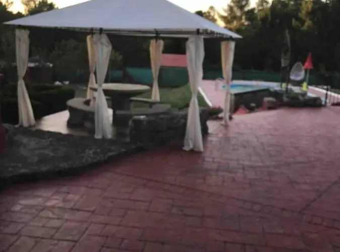 Entero Con Piscina Y Jardin. Сasa de vacaciones