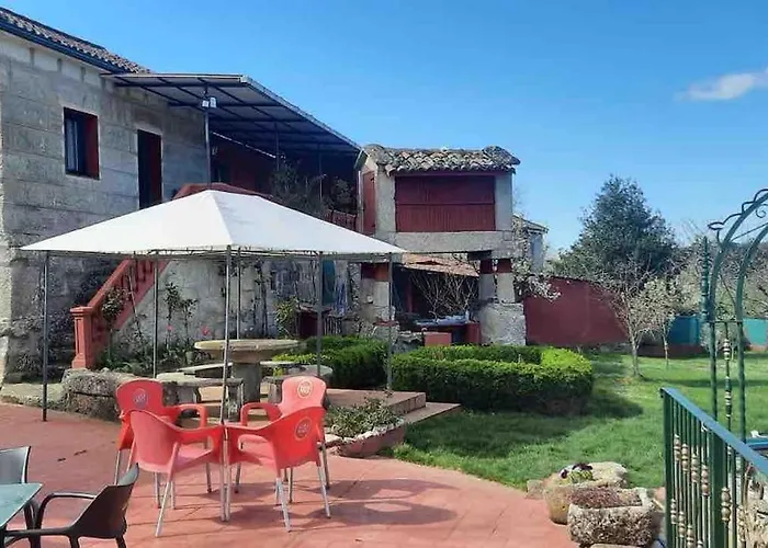 Entero Con Piscina Y Jardin. Сasa de vacaciones Ourense
