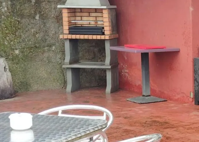 Entero Con Piscina Y Jardin. Сasa de vacaciones Ourense